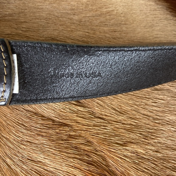 Allen Edmonds black leather belt. Actual size 42 - Picture 4 of 8